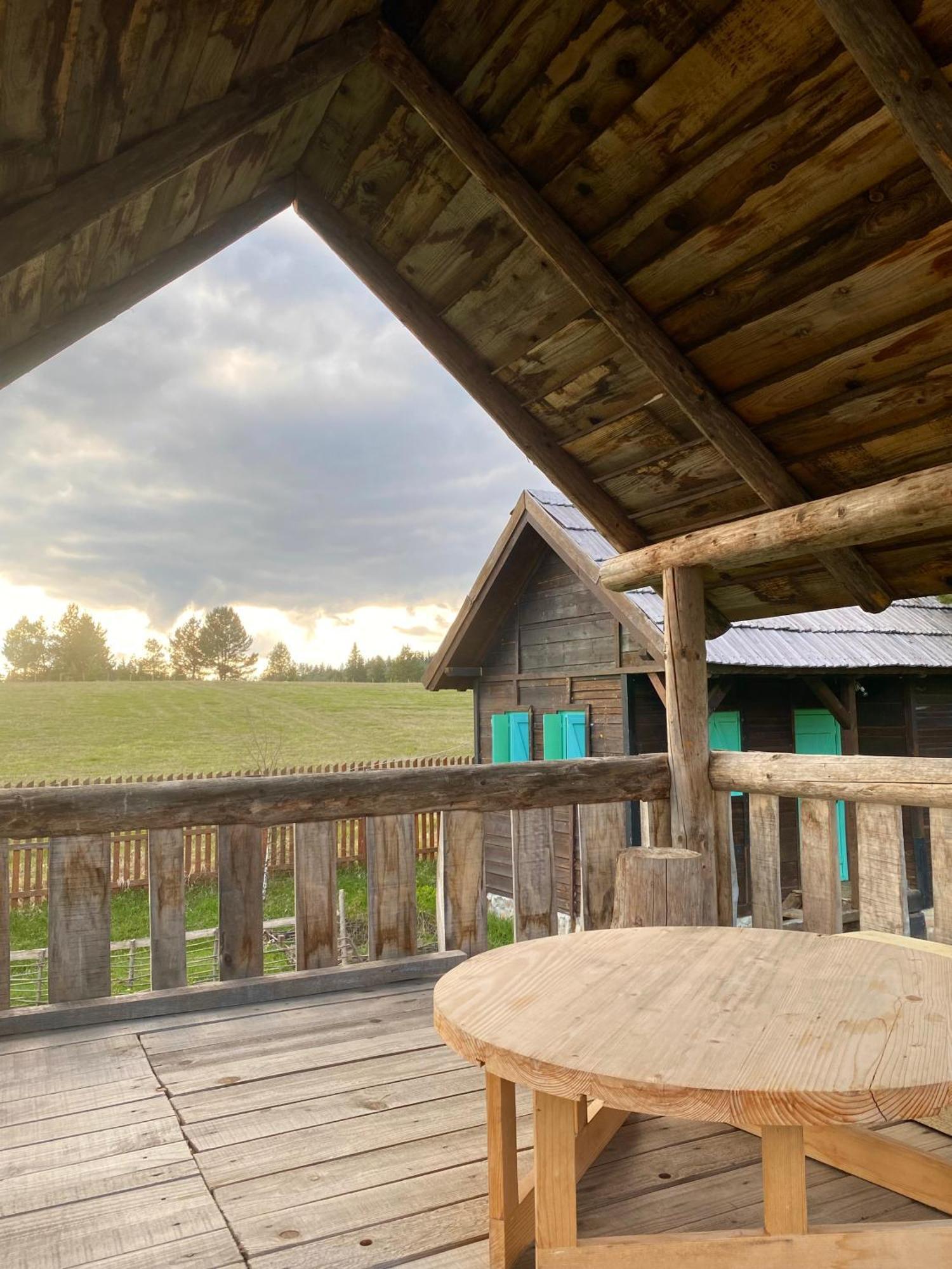 Of Nisici Chalet